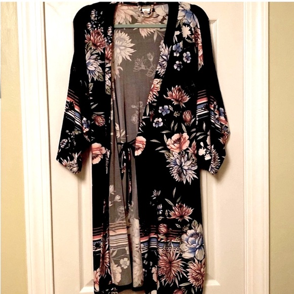 Linea Donatella robe - Picture 1 of 2